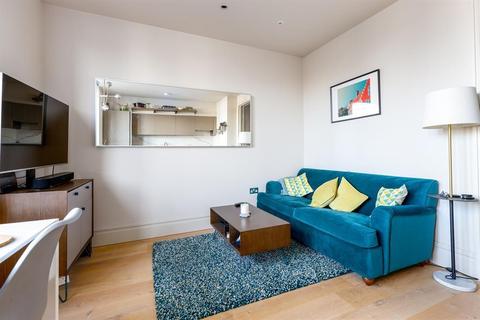8 Twyford Crescent, London, W3 9PP