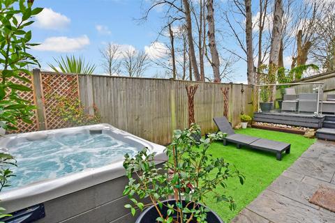 2a Ballards Mill Close, Brighton, BN1 8AL