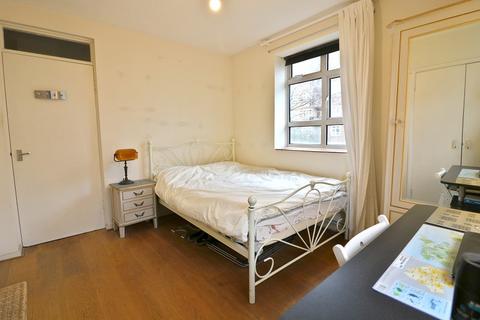 2 bedroom ground floor flat to rent - Westbourne Grove, Denbigh Terrace, Notting Hill, London. W11 2QG