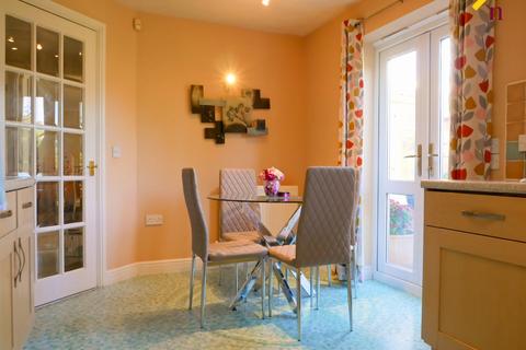 21 Augusta Drive, Wrexham, LL13 9GL