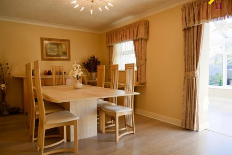 21 Augusta Drive, Wrexham, LL13 9GL
