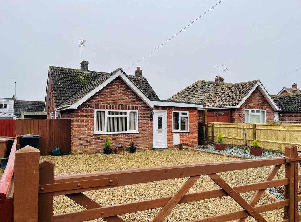 Edwin Road, Didcot 3 bed bungalow £395,000