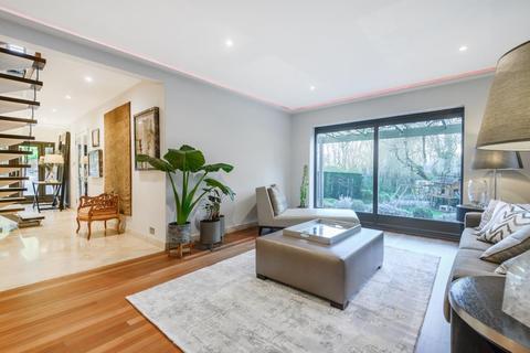 4 Copper Beech Close, Woking, GU22 0QA