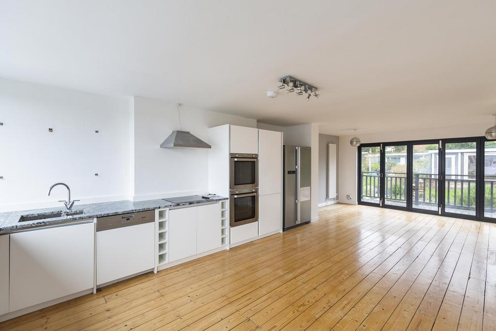 Northover Road, Bristol, BS9 4 bed terraced house £2,000 pcm (£462 pw)