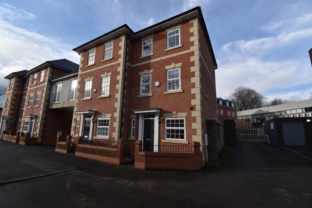 Great Western Mews, Coventry Road, Warwick, CV34 3 bed townhouse £