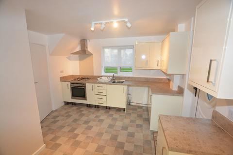 3 bedroom semi-detached house to rent, Shireoaks Common, Shiroaks