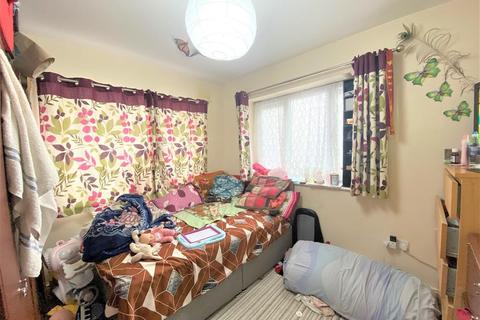 2 bedroom ground floor maisonette to rent - Botwell Lane, Hayes, UB3 2AJ