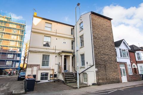 Flat 6, Guildhalls, 43 Ashburnham Road, Bedford, MK40 1DX