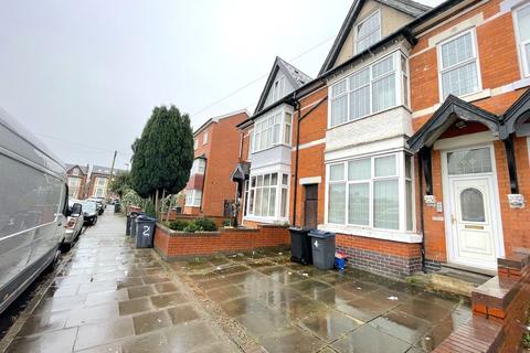 4 bedroom terraced house for sale - 4 Chestnut Road, Moseley, Birmingham, B13 9AH