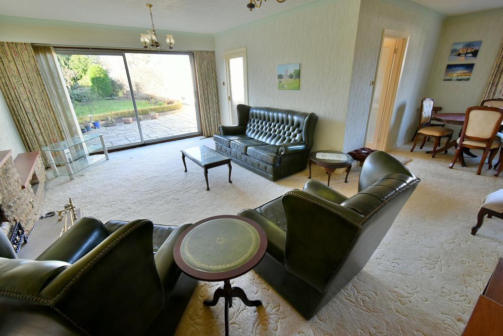 Headswell Crescent, Redhill, Bournemouth, Dorset, BH10 6LF 3 bed