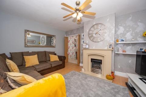 3 bedroom semi-detached house for sale - Molyneux Drive, Prescot, Merseyside, L35 5DB