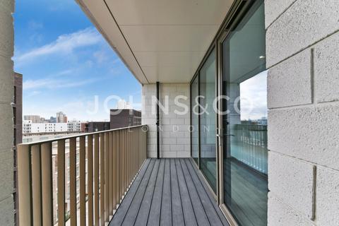 1 bedroom apartment to rent, Commodore House, Royal Wharf, London, E16