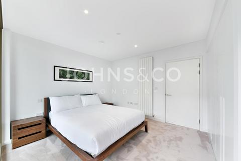 1 bedroom apartment to rent, Commodore House, Royal Wharf, London, E16
