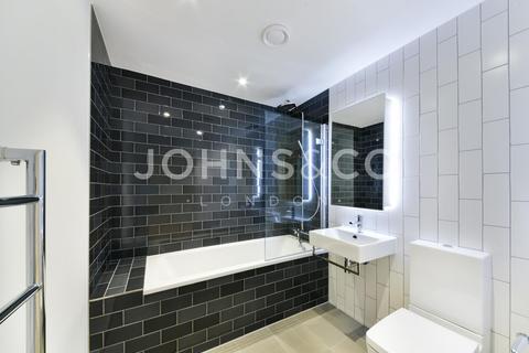 1 bedroom apartment to rent, Commodore House, Royal Wharf, London, E16