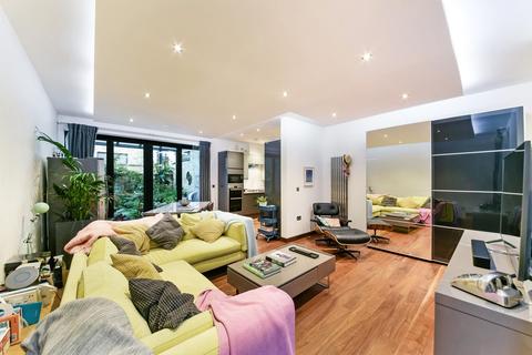 6 Duchess Drive, London, E13 8FE