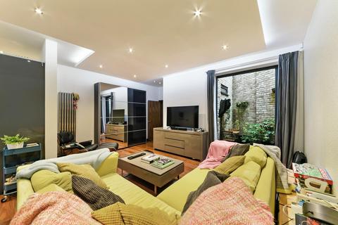 6 Duchess Drive, London, E13 8FE