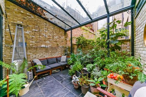 6 Duchess Drive, London, E13 8FE