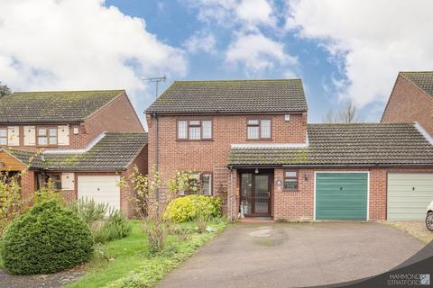 4 Bayfield Close, Barford, Norwich, NR9 4BN