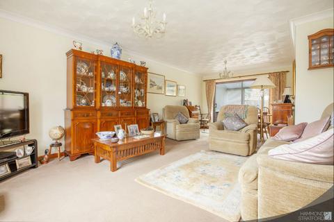 4 Bayfield Close, Barford, Norwich, NR9 4BN