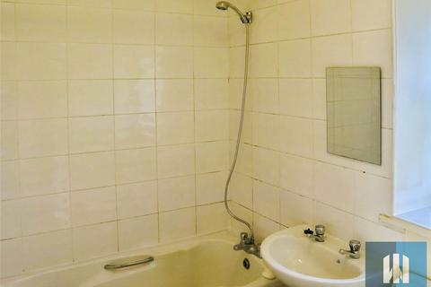 undefined, Leeds Road, Bradley, Huddersfield, HD2