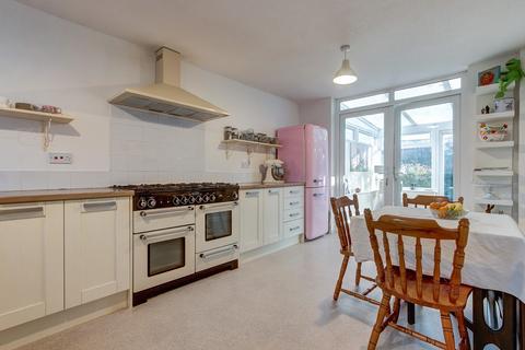 13 Ashorne Close, Redditch, B98 0EY