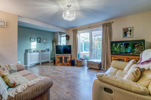 13 Ashorne Close, Redditch, B98 0EY