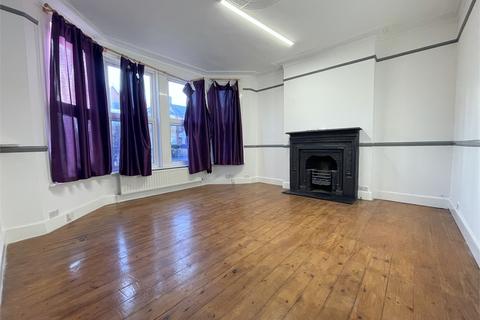 6 bedroom terraced house to rent - Bargery Road, Catford, London,