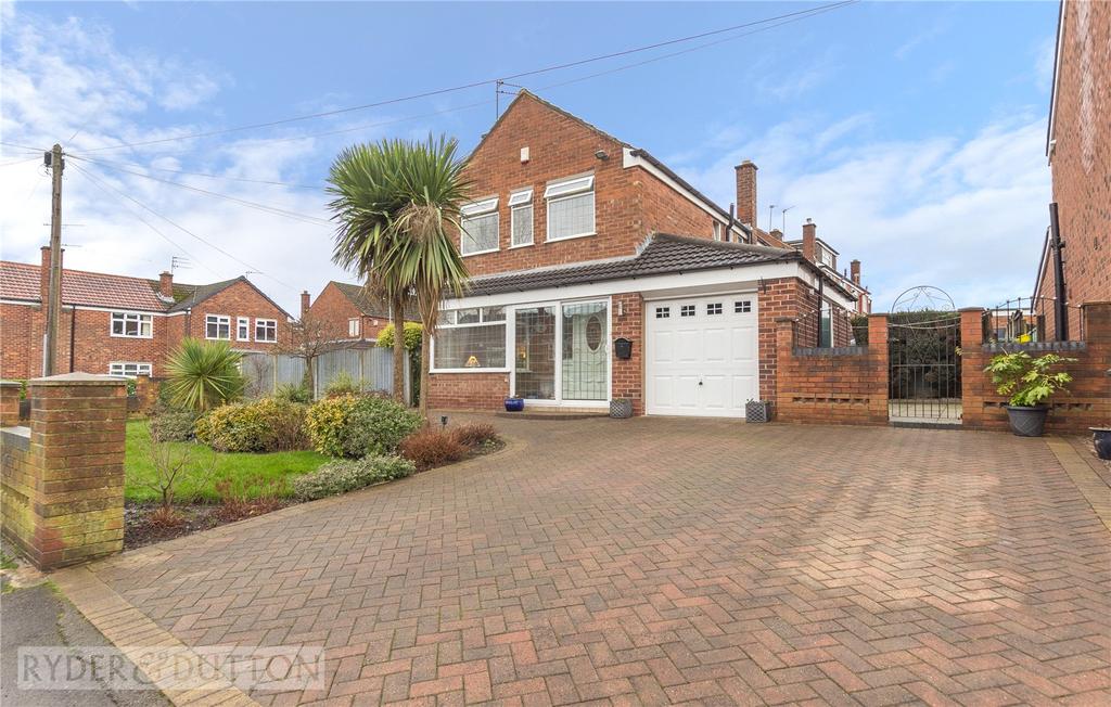 Leicester Road, Failsworth... 3 bed semidetached house £275,000