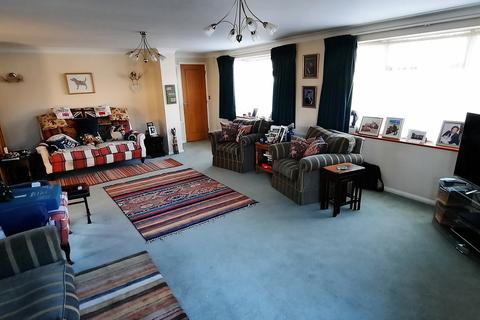 3 bedroom end of terrace house for sale - Downside Gardens, Potton