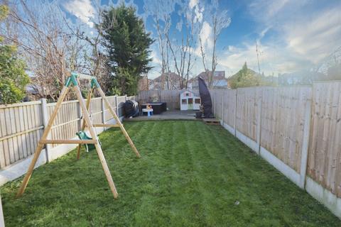 123 Turpin Avenue, Romford, RM5 2LU