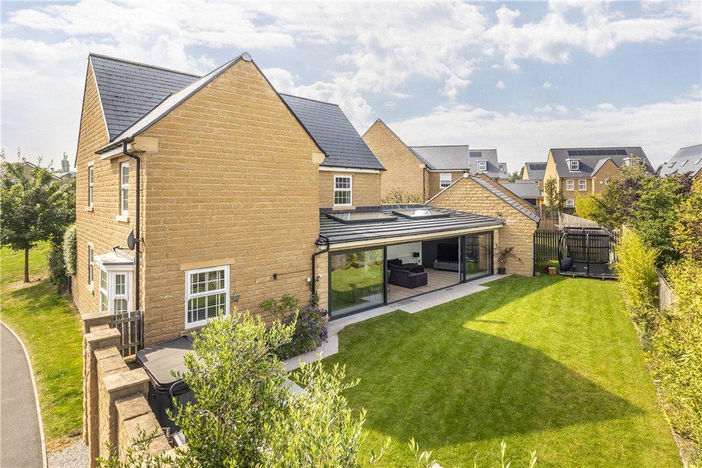 Ash Road, Leeds 4 bed detached house £715,000