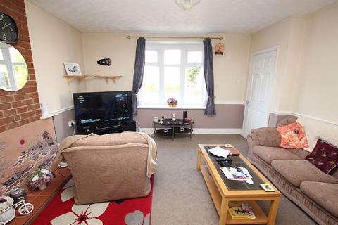 7 Beeson Grove, Grimsby, DN31 2QJ