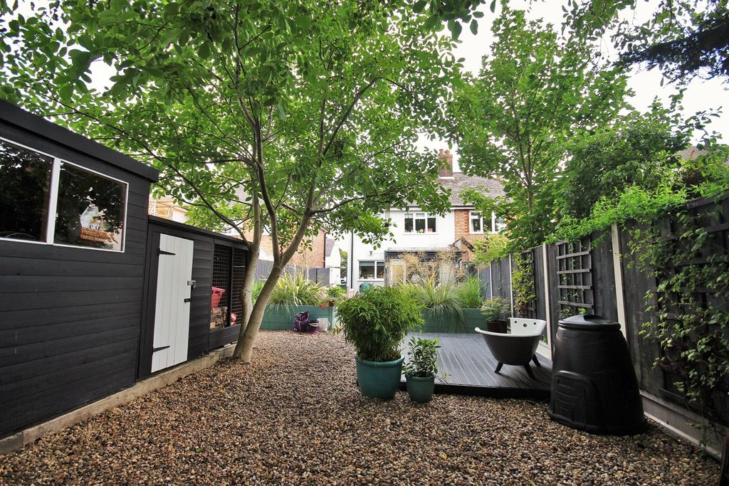 Warren Road, Braintree, CM7 3 bed semidetached house £325,000