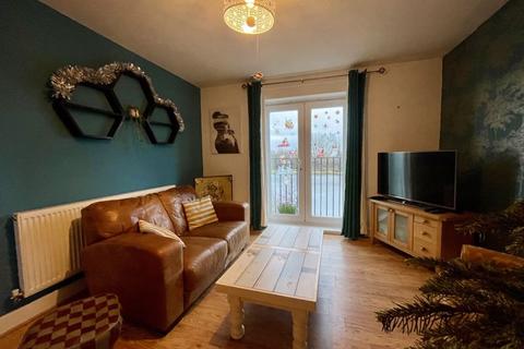 2 bedroom apartment to rent - Reed Close, Farnworth, Bolton, Lancashire. * AVAILABLE NOW *