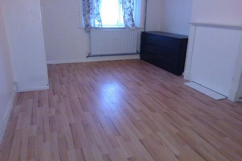 2 bedroom flat to rent, Brookhowse Road, Bellingham, London SE6