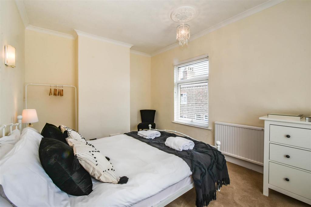 Milner Street, York 2 bed house £1,500 pcm (£346 pw)