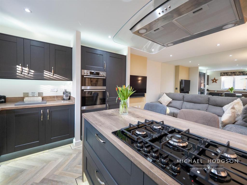 Kitchen / Breakfast / Family Room