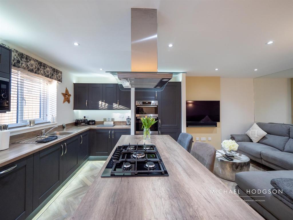 Kitchen / Breakfast / Family Room