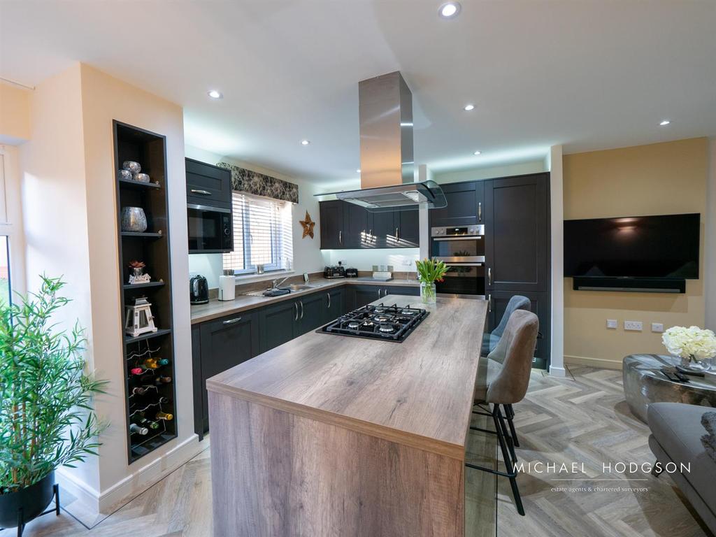 Kitchen / Breakfast / Family Room