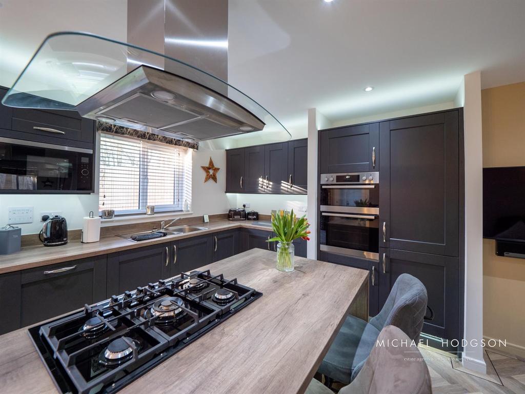 Kitchen / Breakfast / Family Room