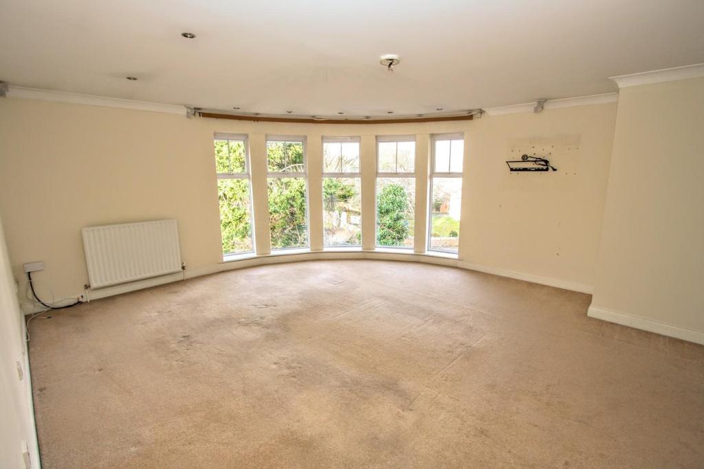Stanhope Road South, Darlington 2 bed apartment £105,000