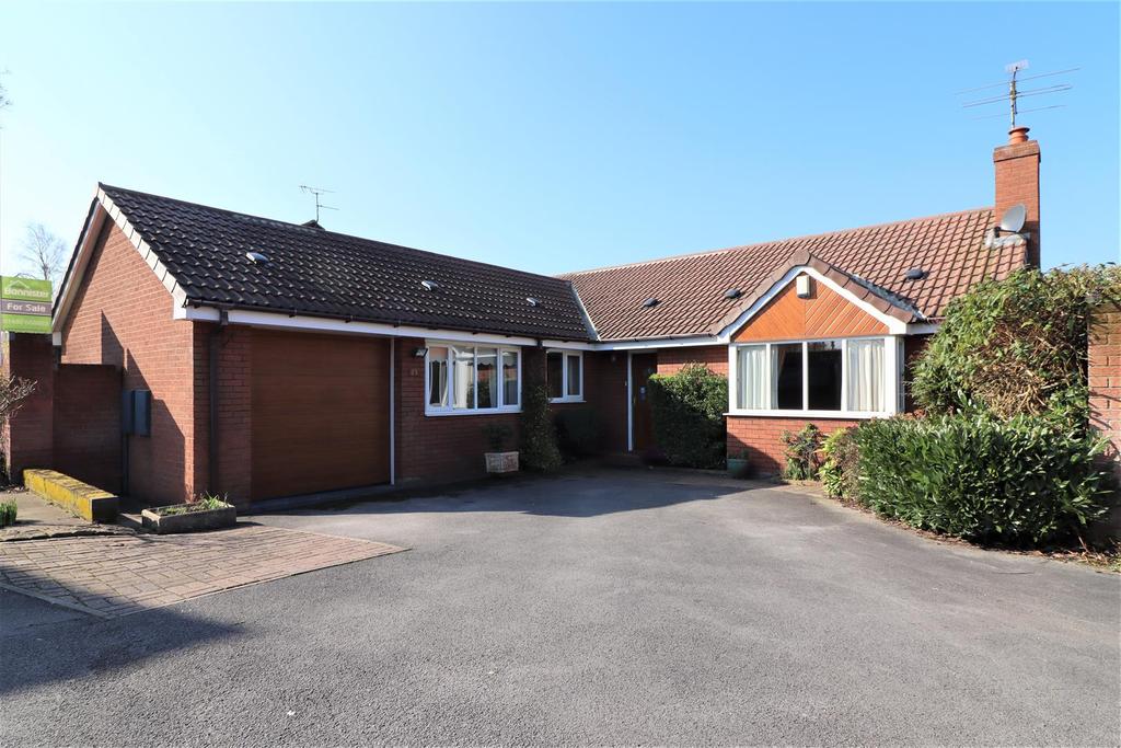 Broadacre Park, Brough 3 bed detached bungalow for sale £315,000