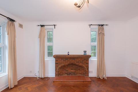1, Oxford Court Ashley Road, Epsom, KT18 5BQ