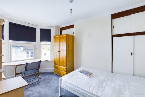4 bedroom terraced house to rent - Bentham Road, Brighton