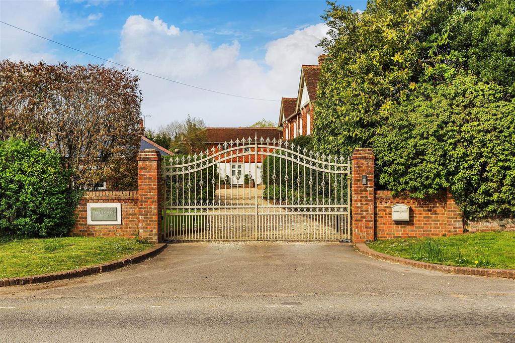 House. partnership Forest Green