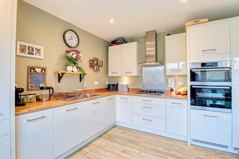 29 Bletchley Way, Horsforth, Leeds, LS18 4FZ