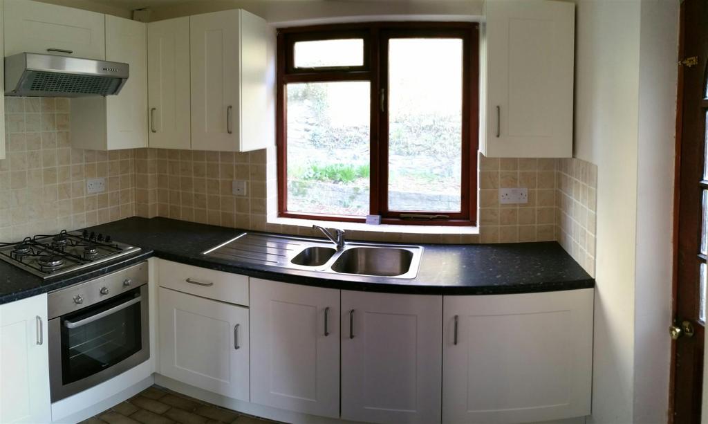 Church Road, Penryn 3 bed house £1,395 pcm (£322 pw)