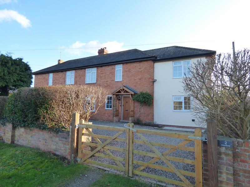 Hanley Swan, Worcestershire, WR8 0DA 4 bed semidetached house £450,000
