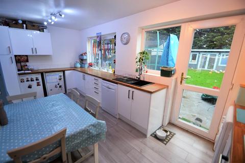 91 Uxbridge Road, Feltham, TW13 5EH