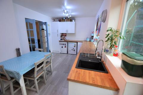 91 Uxbridge Road, Feltham, TW13 5EH